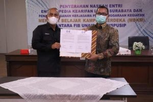 Penyerahan Naskah Ensiklopedia Kearifan Lokal Surabaya