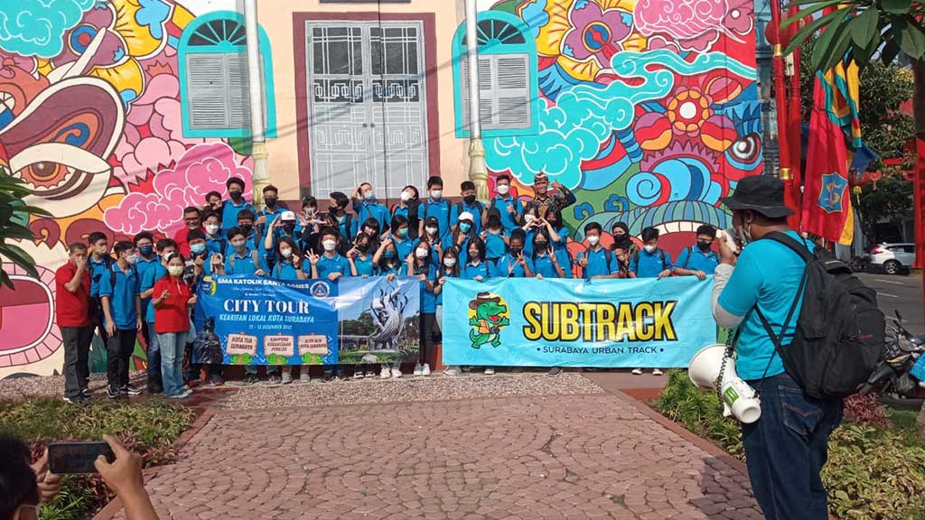 200 Siswa SMA St Agnes Surabaya Jelajah Kawasan Pecinan dan Peneleh