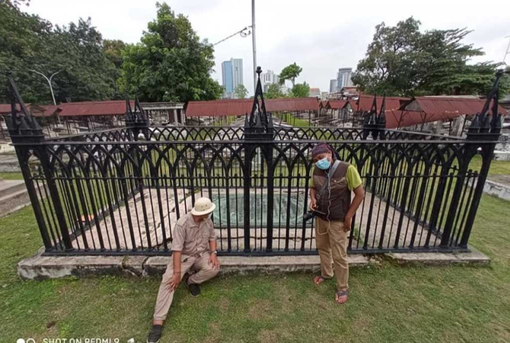 Ada Kuburan Aneh di Makam Belanda Peneleh