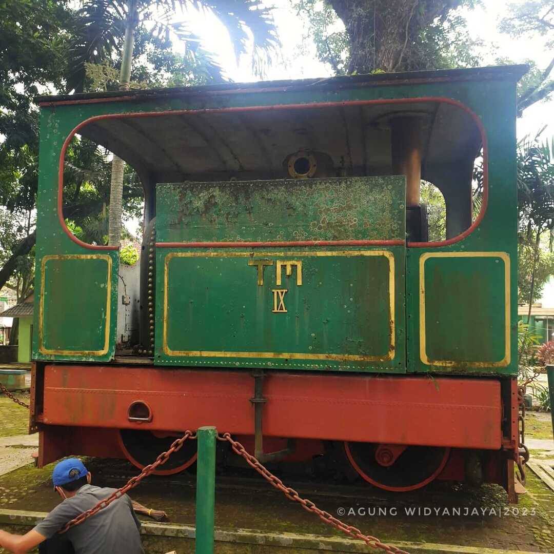 Kisah Lokomotif Uap Perintis Trem Surabaya - Begandring