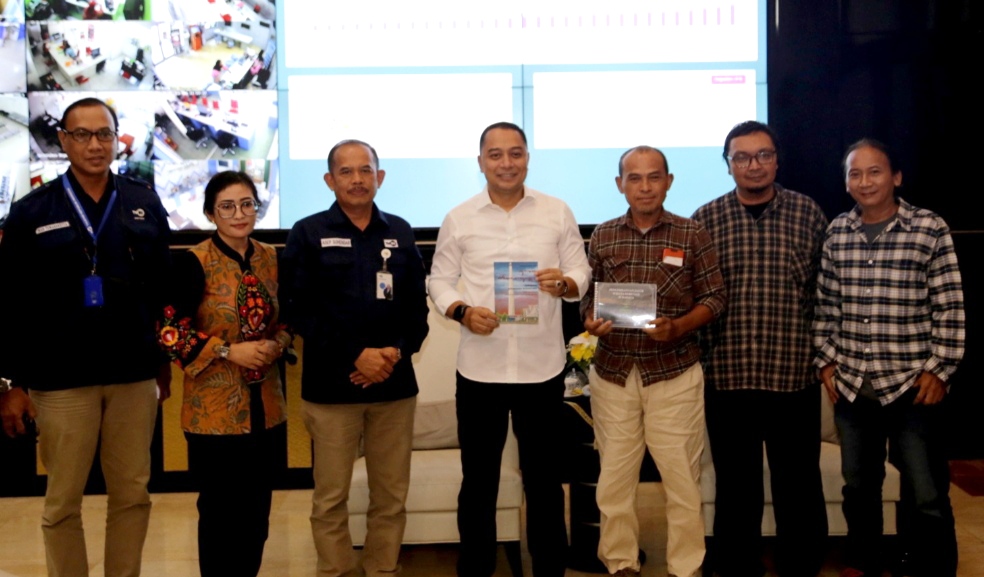 Simbol Keberanian Eri Cahyadi Dalam Menghadirkan Tradisi Jawa di Tengah Belantara Modernisasi Surabaya.