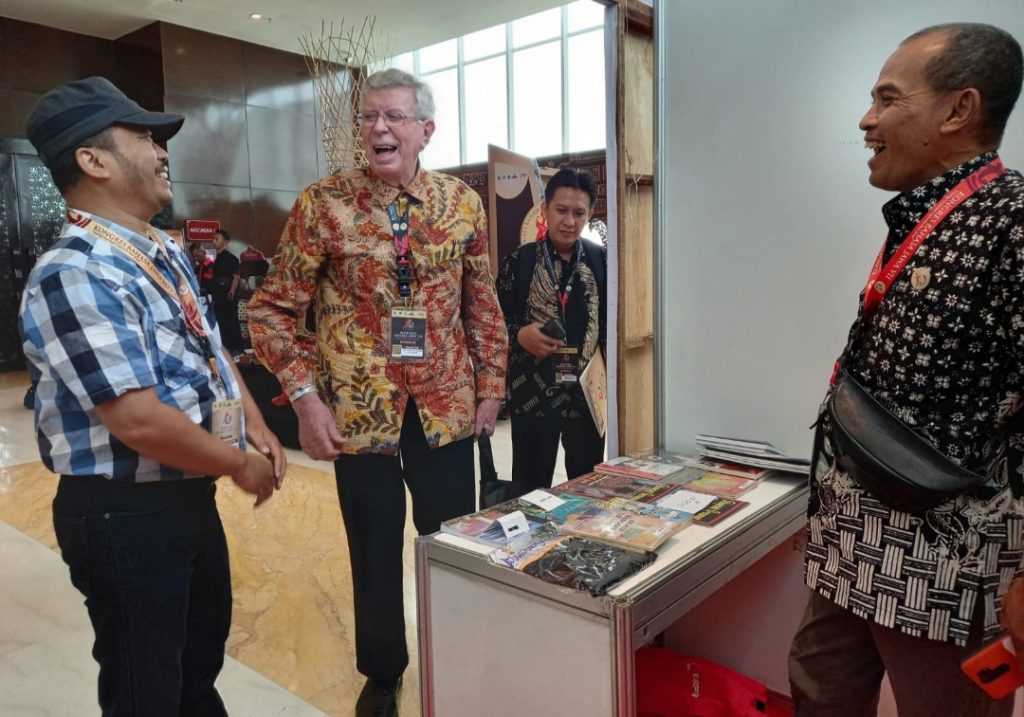 Prof. George Quinn dari Terpaksa, Kesengsem sampai Ahli Bahasa dan Sastra Jawa.