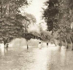 Banjir Jadi Momok, Perusahaan Trem Uap Pertama di Indonesia Pusing Atasinya